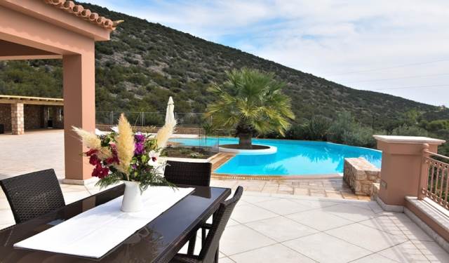 (For Sale) Residential Villa || Argolida/Ermioni - 303 Sq.m, 5 Bedrooms, 1.000.000€ 